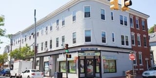 147 Columbia St (s), #2R 147 Columbia St (s), #2R Photo Gallery 1