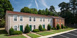 Woodbriar Apartments Woodbriar Apartments Photo Gallery 1