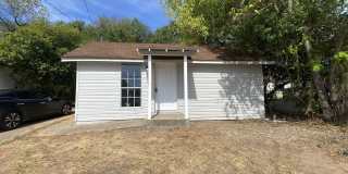 215 N Gauntt St 215 N Gauntt St Photo Gallery 1