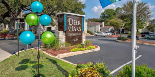 Deer Oaks Deer Oaks Photo Gallery 1