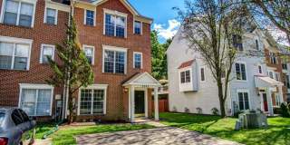 2207 COMMISSARY CIRCLE 2207 COMMISSARY CIRCLE Photo Gallery 1