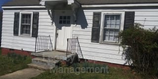 210 W. Summerbell Avenue 210 W. Summerbell Avenue Photo Gallery 1