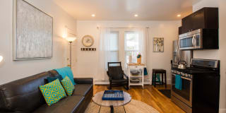 322 1/2 Western Ave 322 1/2 Western Ave Photo Gallery 1