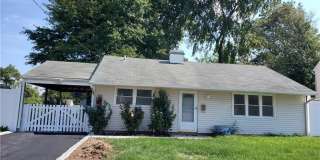 11 Sanders Road 11 Sanders Road Photo Gallery 1