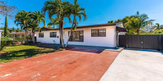 10320 SW 52nd Ter 10320 SW 52nd Ter Photo Gallery 1