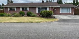 Gorgeous mid-century rambler in Tumwater! Gorgeous mid-century rambler in Tumwater! Photo Gallery 1