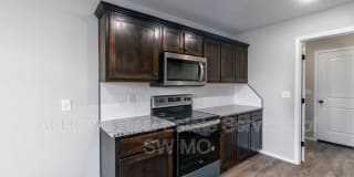 1802 S 15th Ave 1802 S 15th Ave Photo Gallery 1