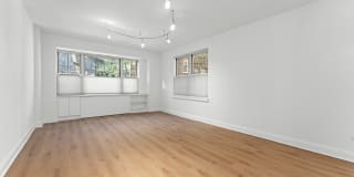 200 E END Avenue 200 E END Avenue Photo Gallery 1