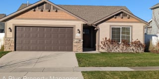 1692 W Freeland Dr 1692 W Freeland Dr Photo Gallery 1