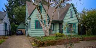 529 Northwest 12th Street 529 Northwest 12th Street Photo Gallery 1