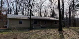 1751 Strawhill Rd SE 1751 Strawhill Rd SE Photo Gallery 1