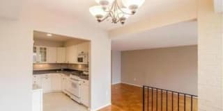 2114 BONNYWOOD LN #1-201 2114 BONNYWOOD LN #1-201 Photo Gallery 1