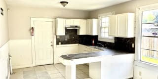 5976 Victory Drive 5976 Victory Drive Photo Gallery 1