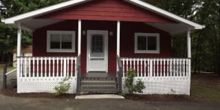 208 Scenic Dr 208 Scenic Dr Photo Gallery 1
