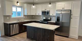 7370 Aquiline Dr S 7370 Aquiline Dr S Photo Gallery 1