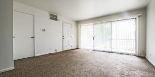 13905 S Clark St 13905 S Clark St Photo Gallery 1