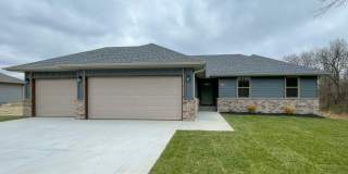 1384 S Mahn Ave 1384 S Mahn Ave Photo Gallery 1