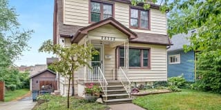 28552 SHEEKS Boulevard N 28552 SHEEKS Boulevard N Photo Gallery 1