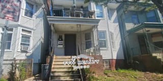 274 S 11th St 1 274 S 11th St 1 Photo Gallery 1