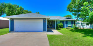 705 Southeast 6th Street 705 Southeast 6th Street Photo Gallery 1