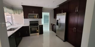 1240 N 74th Ter 1240 N 74th Ter Photo Gallery 1