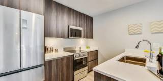 302 W Division St 513 302 W Division St 513 Photo Gallery 1