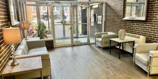 2 beds, 1 bath, $2395