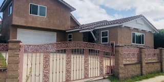 7791 Shadyglade Lane 7791 Shadyglade Lane Photo Gallery 1