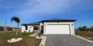 1713 NW 24th Place 1713 NW 24th Place Photo Gallery 1