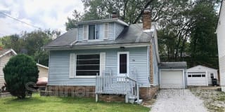 56 Marion Avenue 56 Marion Avenue Photo Gallery 1