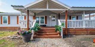 325 Old Wagon Road 325 Old Wagon Road Photo Gallery 1