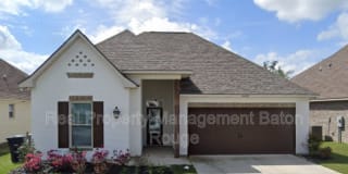 6338 Lake Edge Dr. 6338 Lake Edge Dr. Photo Gallery 1