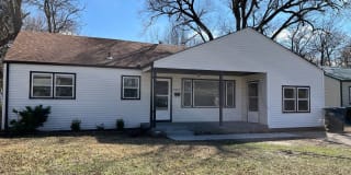 2807 E Sunnybrook 2807 E Sunnybrook Photo Gallery 1