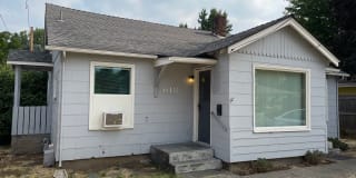 618 SE M St 618 SE M St Photo Gallery 1