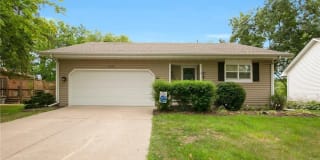 6281 Whispering Oaks Drive 6281 Whispering Oaks Drive Photo Gallery 1