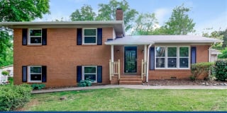2706 Edinburg Drive 2706 Edinburg Drive Photo Gallery 1