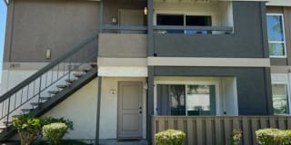 2871 S Fairview St Unit #A 2871 S Fairview St Unit #A Photo Gallery 1