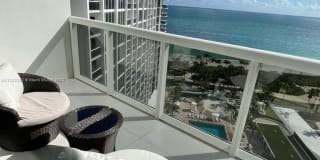 10275 Collins Ave 10275 Collins Ave Photo Gallery 1
