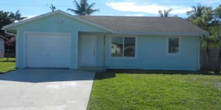 1818 SE Harrison Street 1818 SE Harrison Street Photo Gallery 1