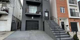 733 GARFIELD AVE 733 GARFIELD AVE Photo Gallery 1
