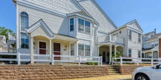 45 Tulip Lane 45 Tulip Lane Photo Gallery 1