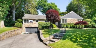 945 The Parkway 945 The Parkway Photo Gallery 1