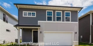 1504 NE Polk Drive 1504 NE Polk Drive Photo Gallery 1