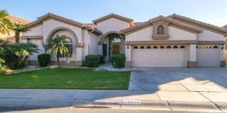 5319 E Woodridge Dr 5319 E Woodridge Dr Photo Gallery 1