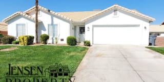 210 North Mall Drive #36 210 North Mall Drive #36 Photo Gallery 1