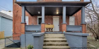 228-230 South Highland Avenue 228-230 South Highland Avenue Photo Gallery 1