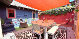 2111 University Ave 2111 University Ave Photo Gallery 1