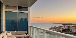 100 S Pointe Dr 100 S Pointe Dr Photo Gallery 1