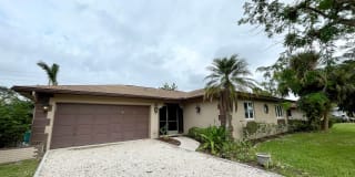 1557 Covington Cir E 1557 Covington Cir E Photo Gallery 1
