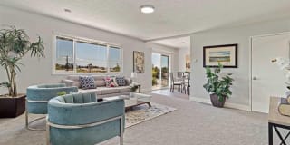 2922 22nd Avenue 2922 22nd Avenue Photo Gallery 1